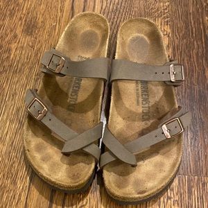 Birkenstock Mayari Sandals in Brown (Size 6.5 / 37)